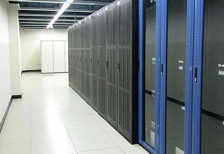 站長(cháng)，你還在用美國主機嗎？