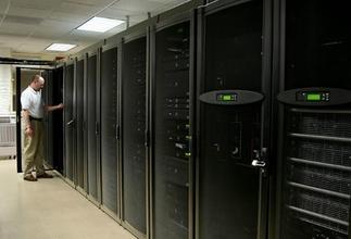 中國人來(lái)看看美國的機房究竟好在哪？好在什么地方？